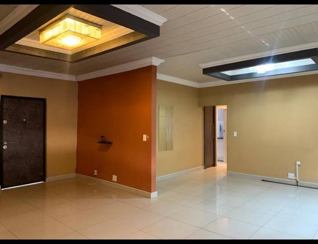 3 bed property to rent in SILVERTON